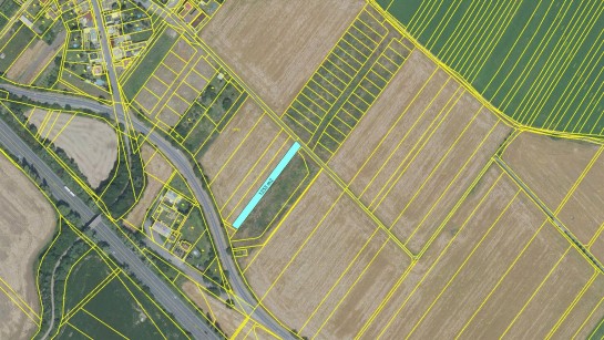 Prodej pole 1 253 m²